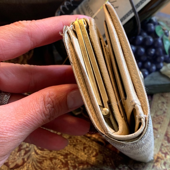 Rare🔥AUTHENTIC LOUIS VUITTON damier Azure checkers print snap kisslock wallet - Picture 3 of 16